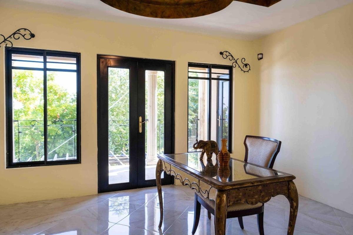 Villa Mimosa Jamaica Exclusive Luxury Stay- Resort Vibe Discovery Bay Exterior foto